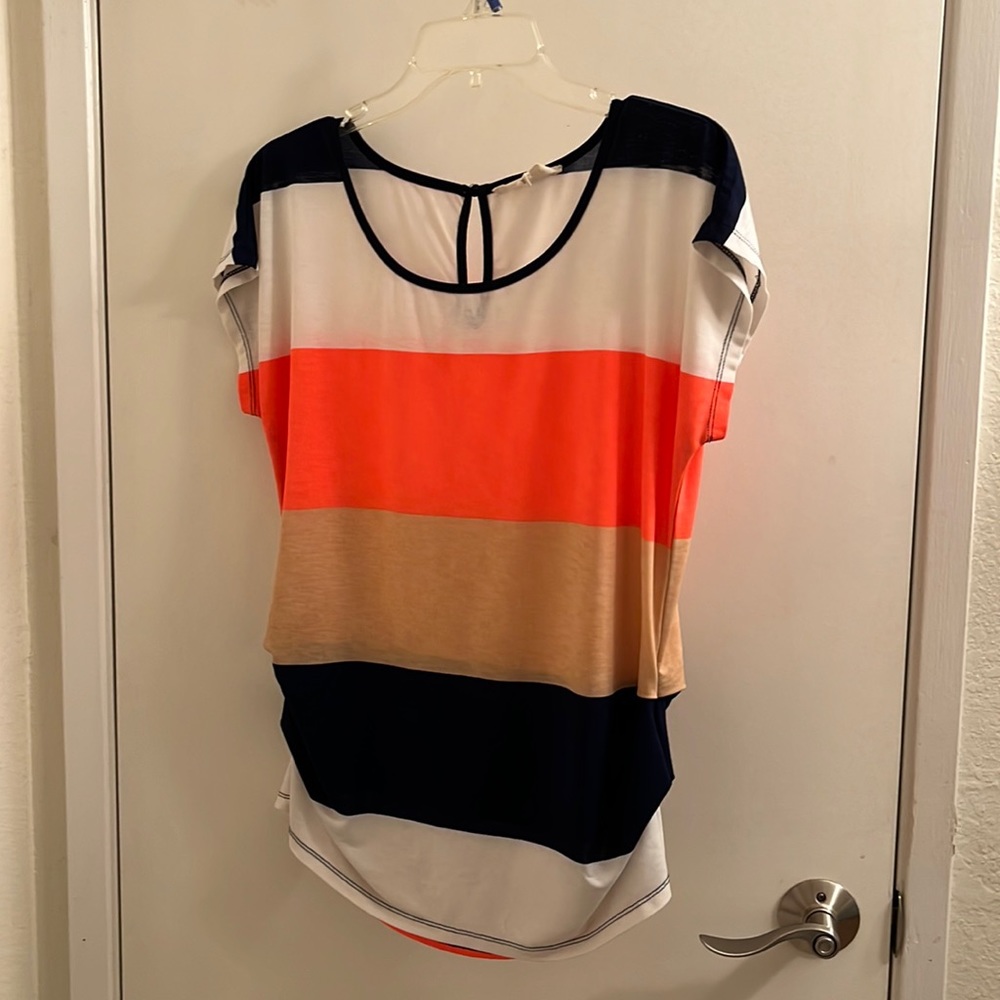 Sweet Wanderer color block striped tee, rouched on the sides